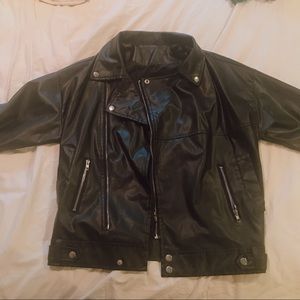 SOLD Vintage leather jacket ~vibing~